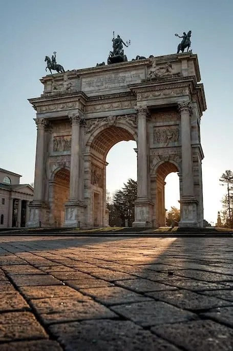 A Few Steps From The Duomo I Design Suite I Free Wifi Milan Italy