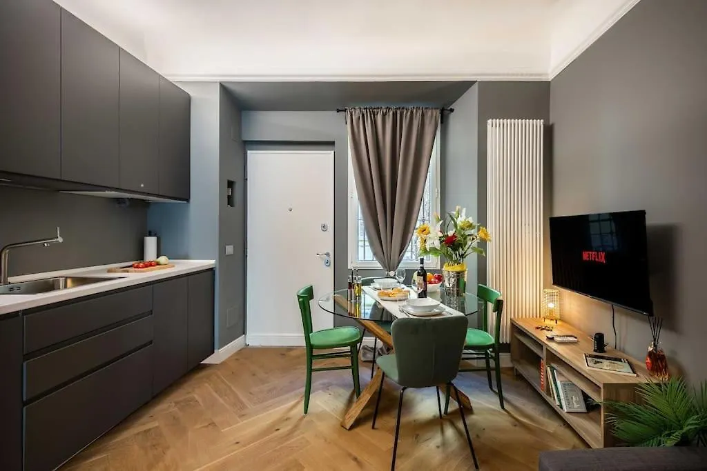 Apartment A Few Steps From The Duomo I Design Suite I Free Wifi Milan