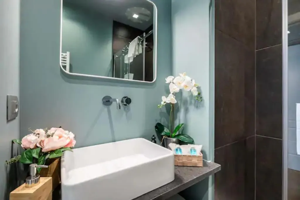 Apartment A Few Steps From The Duomo I Design Suite I Free Wifi Milan Italy